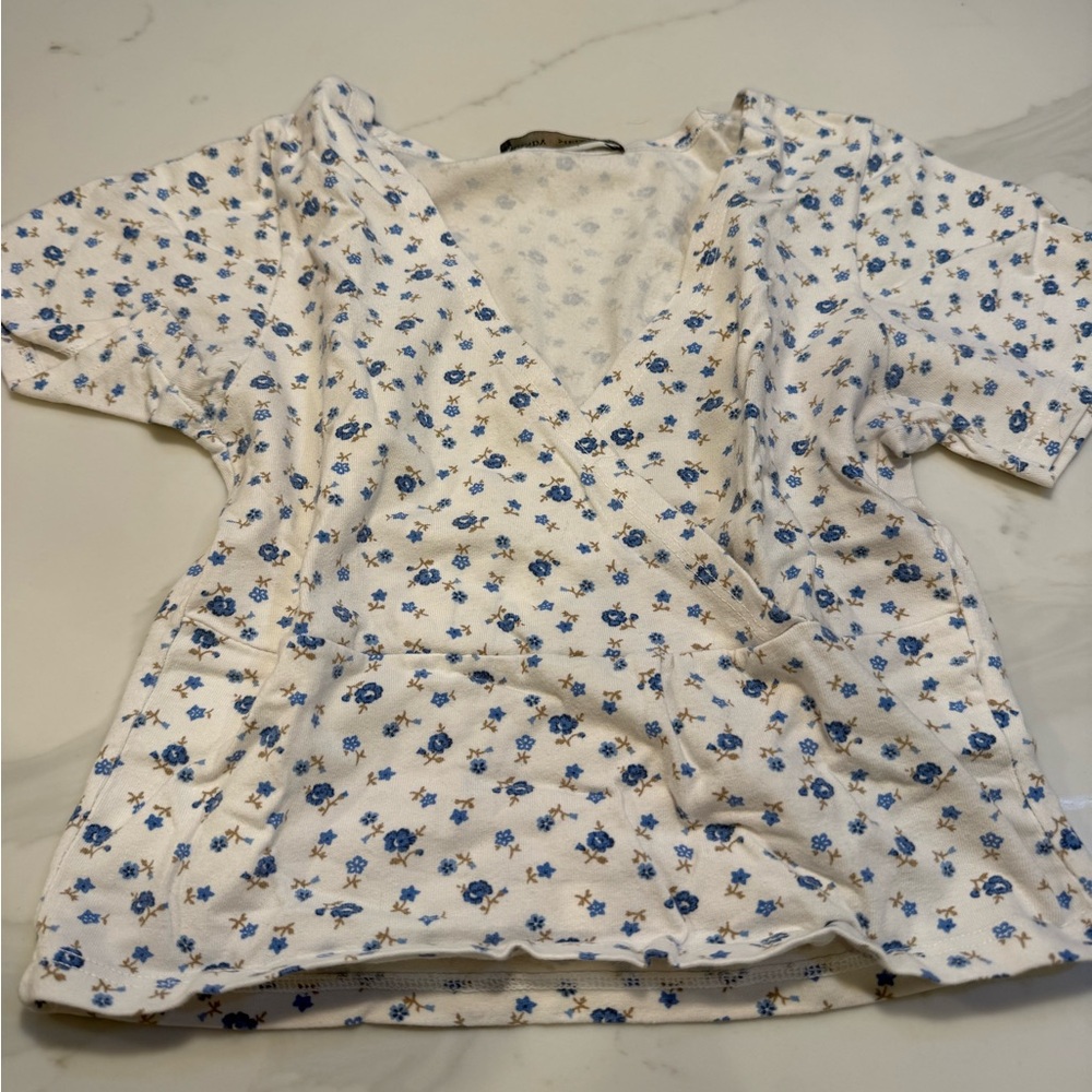 Brandy Melville Floral Crossover Top